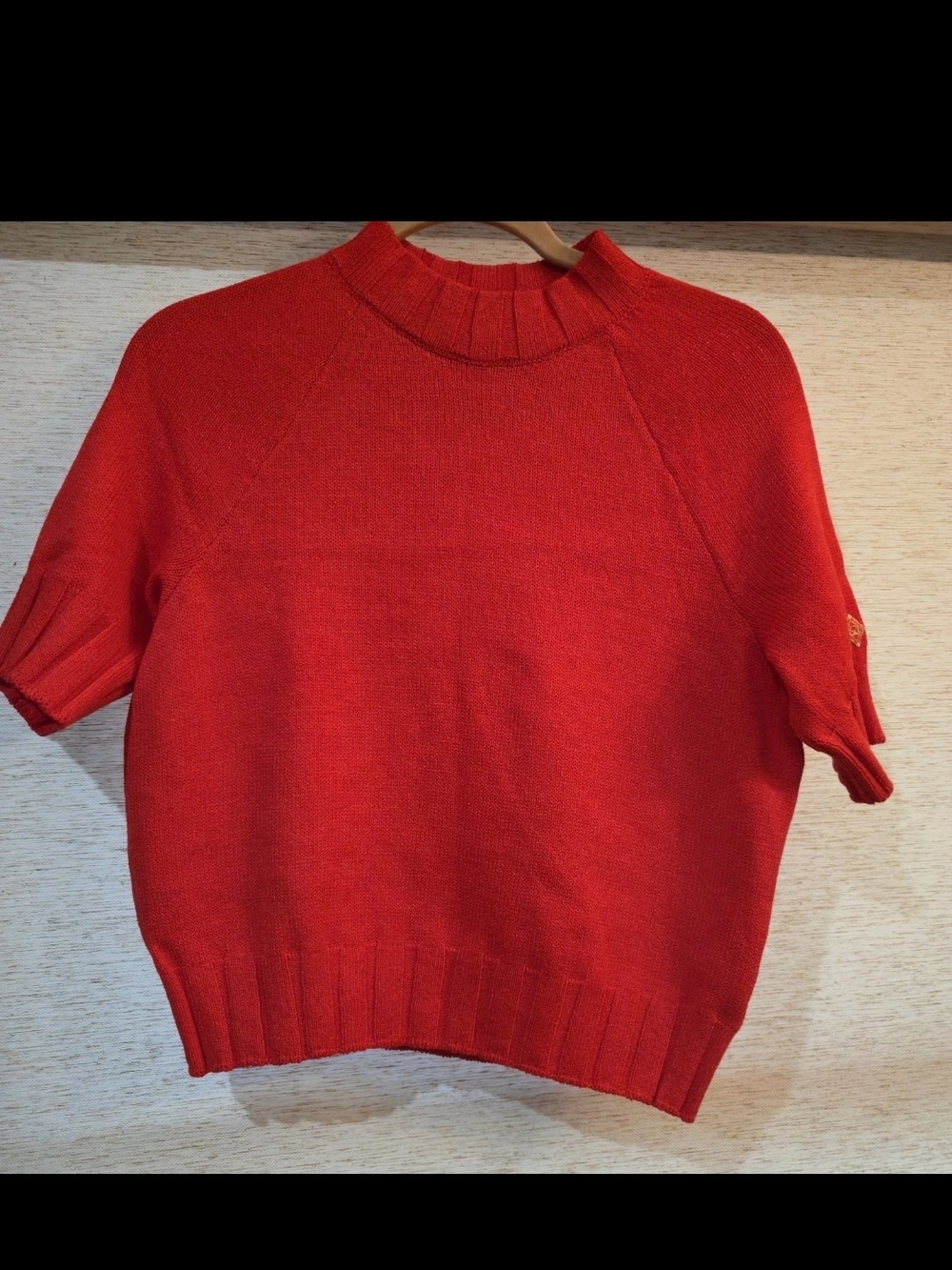 St John Women's Red Short-Sleeve Knit Sweater